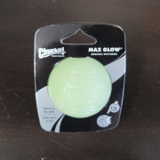 Chuck It Nightplay Max Glow Ball Med